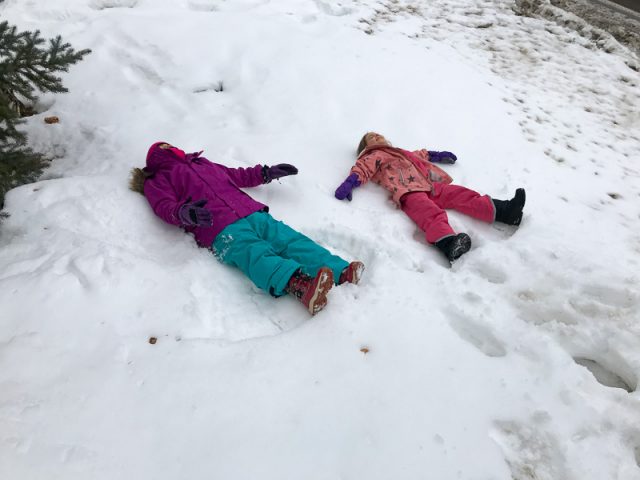 deer valley family ski trip snow angels